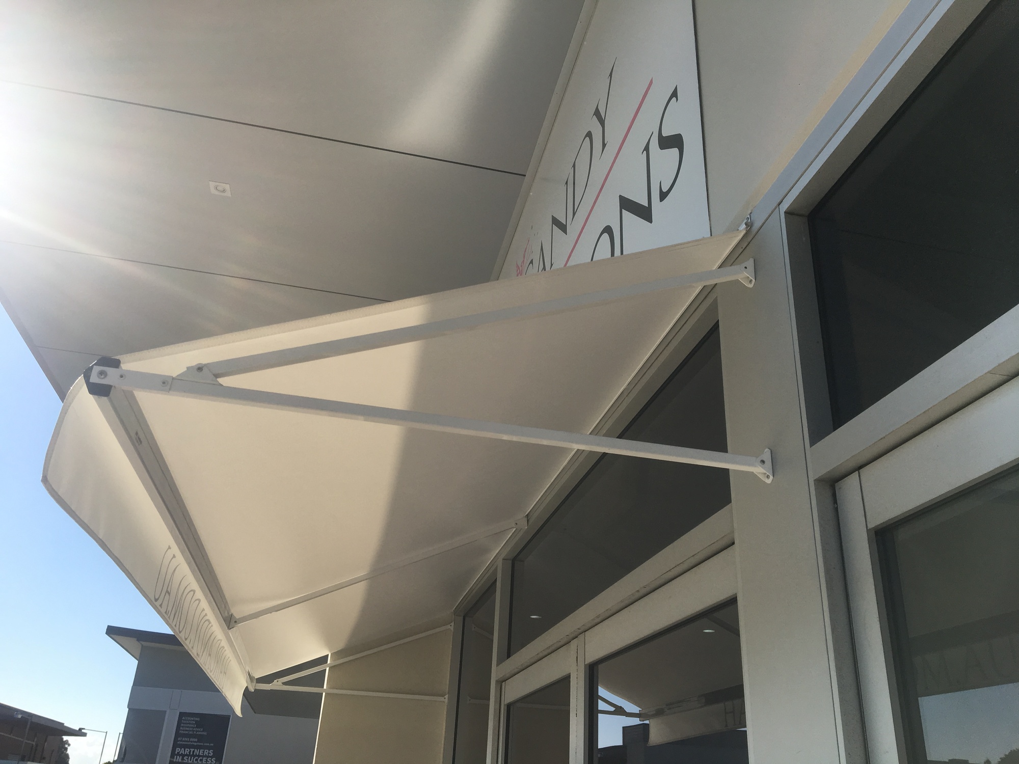 Fixed No Frame Blinds
